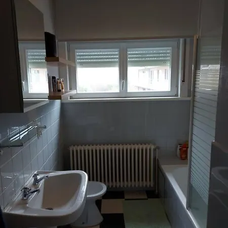 Cosy - Tuin & Garage 아파트 *